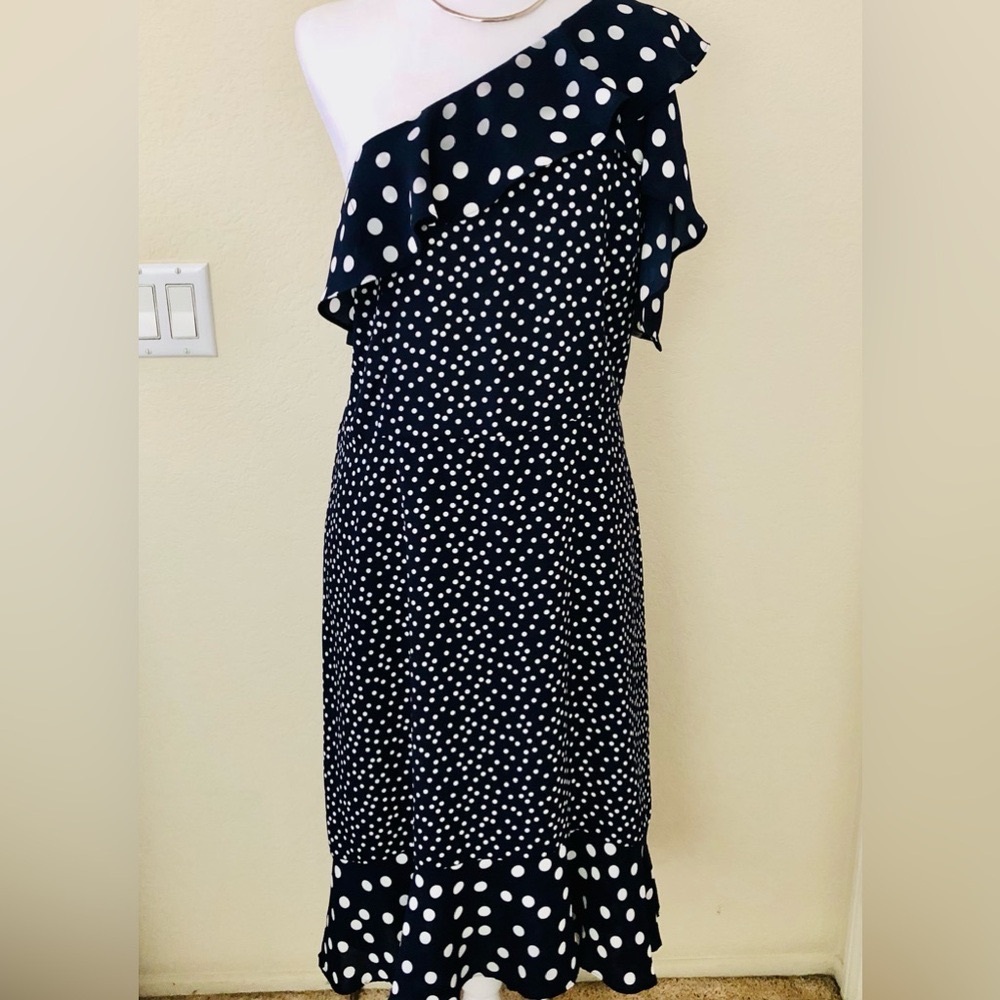 Navy Polka Dot One-Shoulder Dress   W/One Cold Shoulder